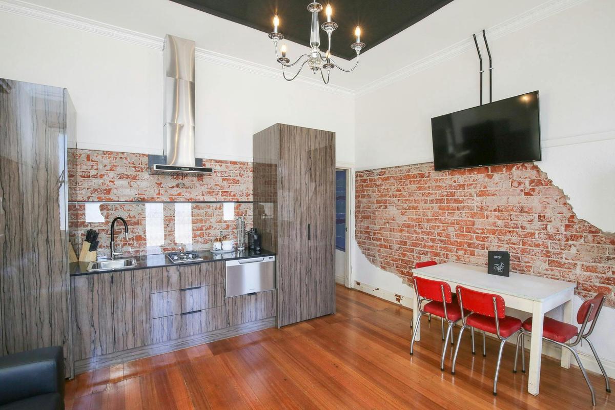 Indulge Apartments - Urban Collection