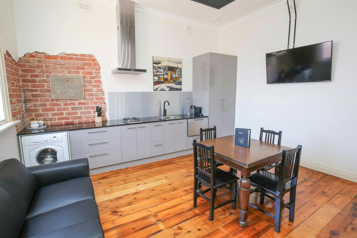 Indulge Apartments - Urban Collection
