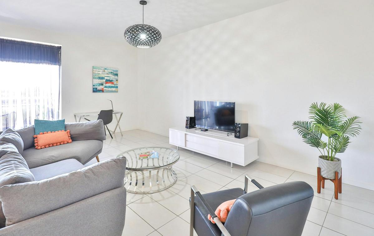 Indulge Apartments - CBD Apartments