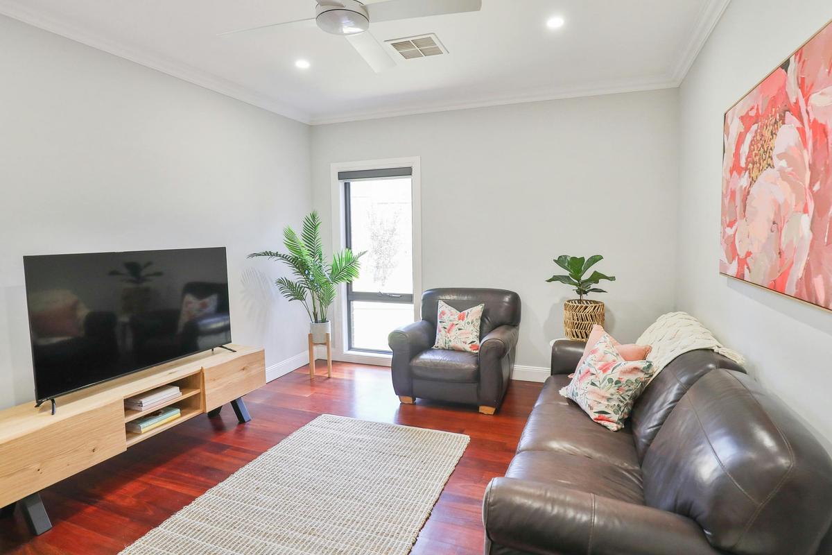 Indulge Apartments - Dockside