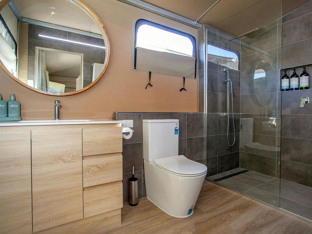 Crowdy Bay Eco Resort glamping bathroom