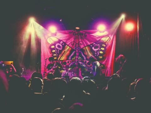 The Gong Crawl