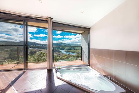 Sunken floor spa bath
