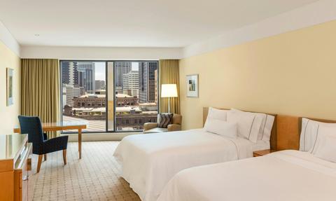 Twin bed overlooking George Street