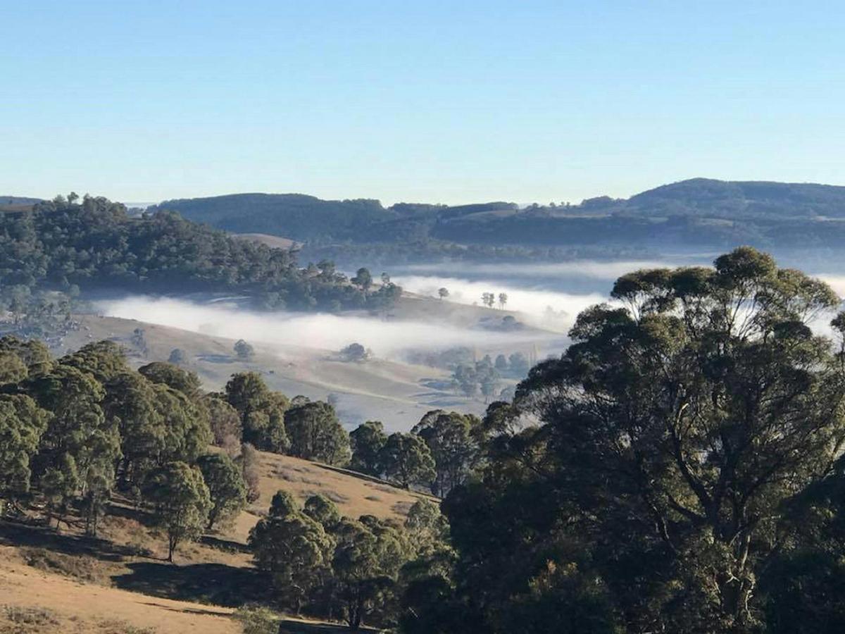 Panoramic views of the Duckmalio Valley