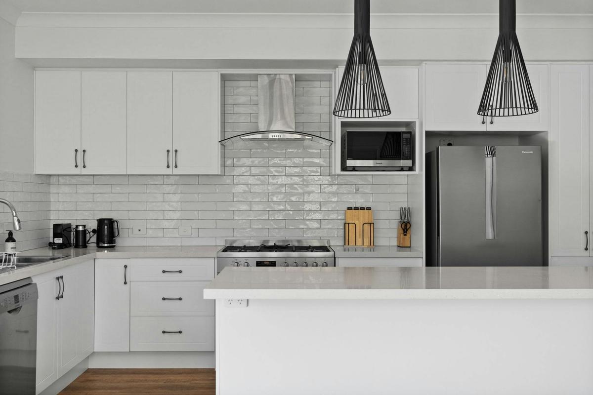 Kitchen island bench at Morrisset Haven