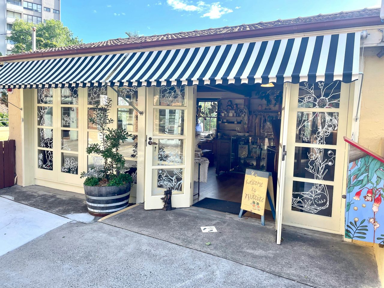 Nutcote Entrance