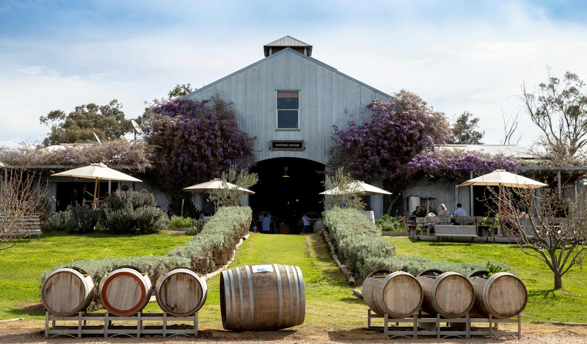 Lowe Winery