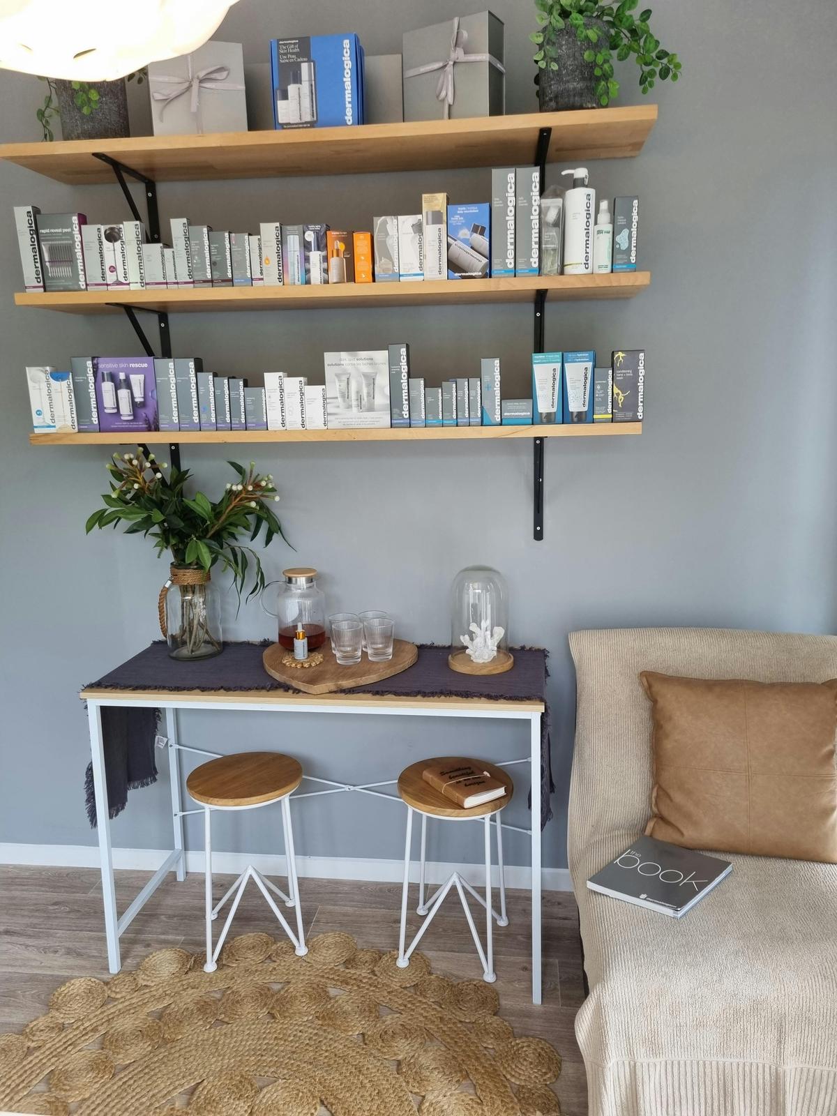 Replenishment relaxation room