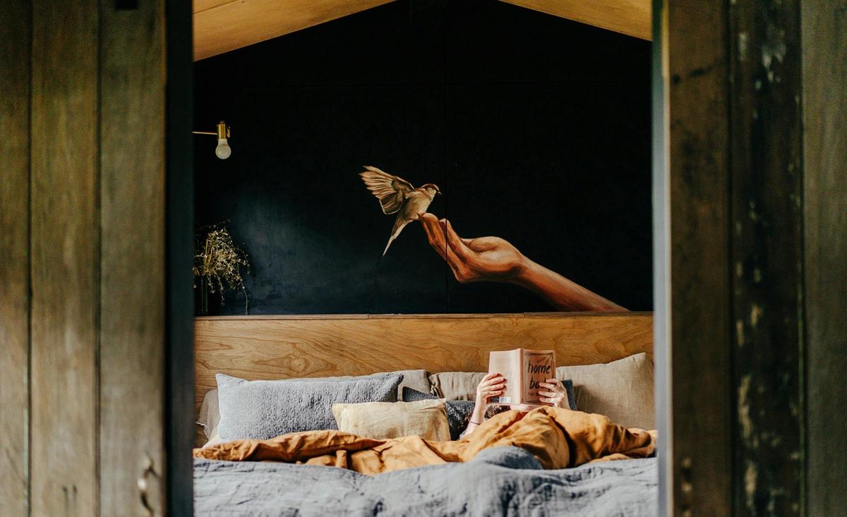 Bedroom King Size Bed