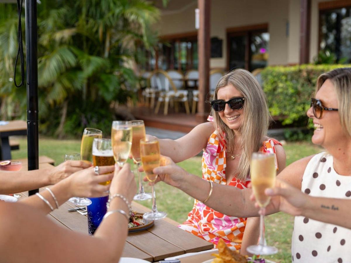 Champagne Cheers