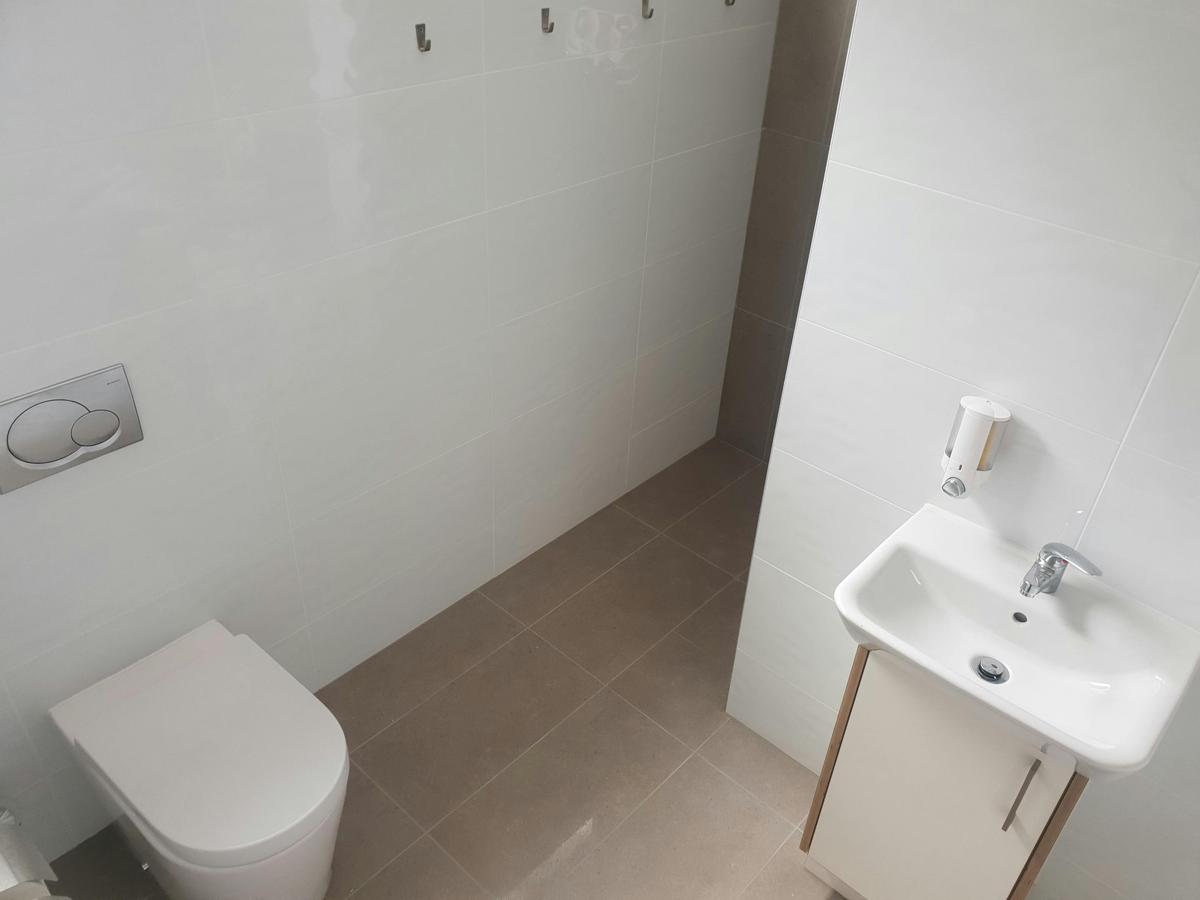 Eco Solar Cabins - Bathroom