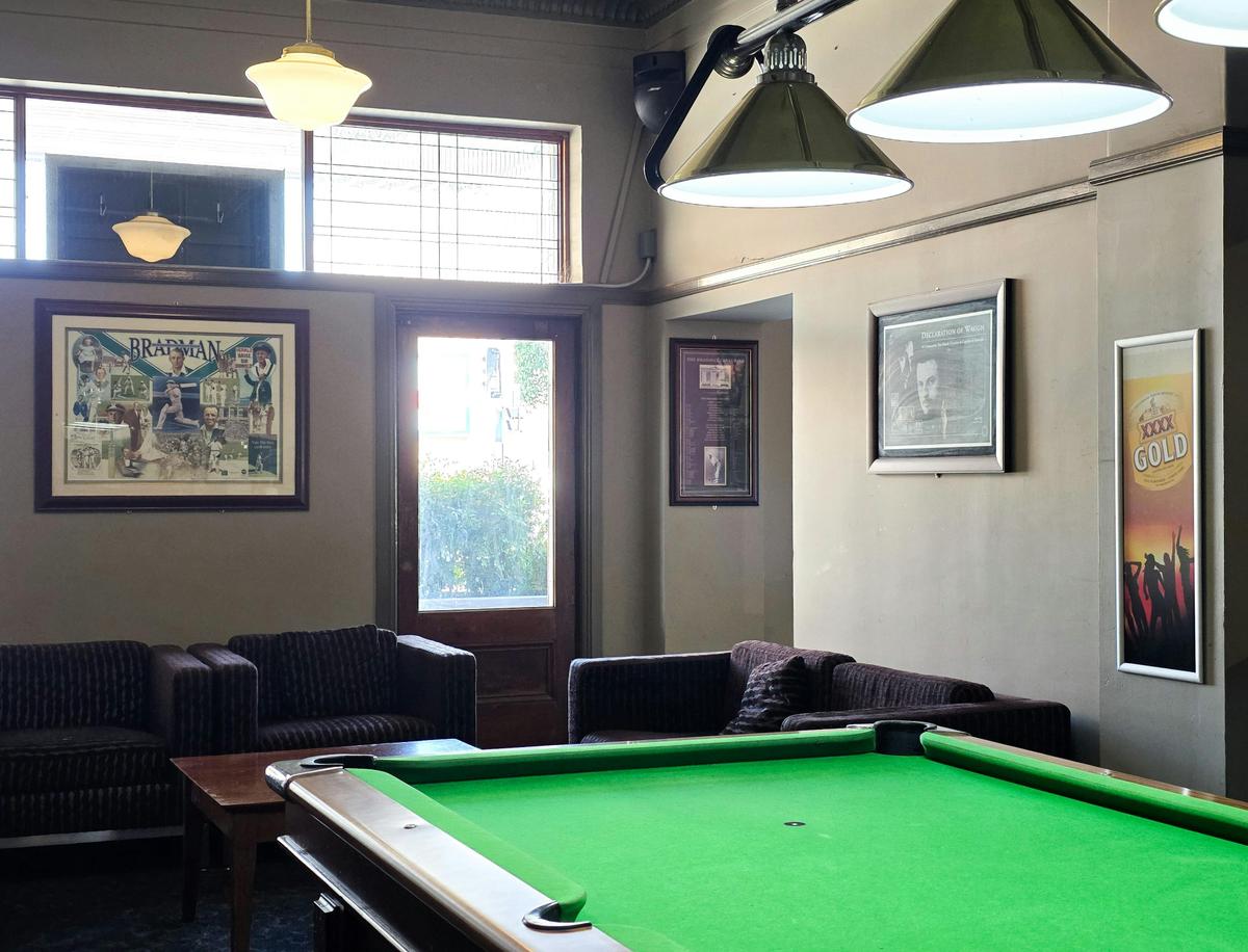 Cessnock Hotel, Hunter Valley NSW - Bar