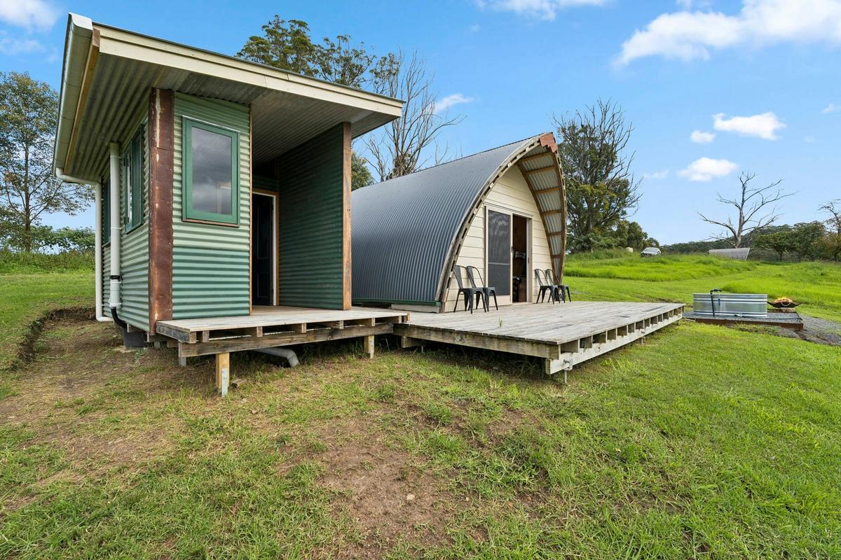 Bickells Hut Off Grid Escape with sweeping farm and valley views