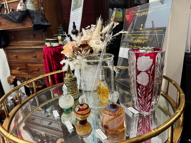 Le Petit Aromatique Apothecary