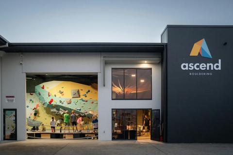 Ascend Bouldering