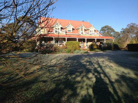 Hawks Nest Bed and Breakfast