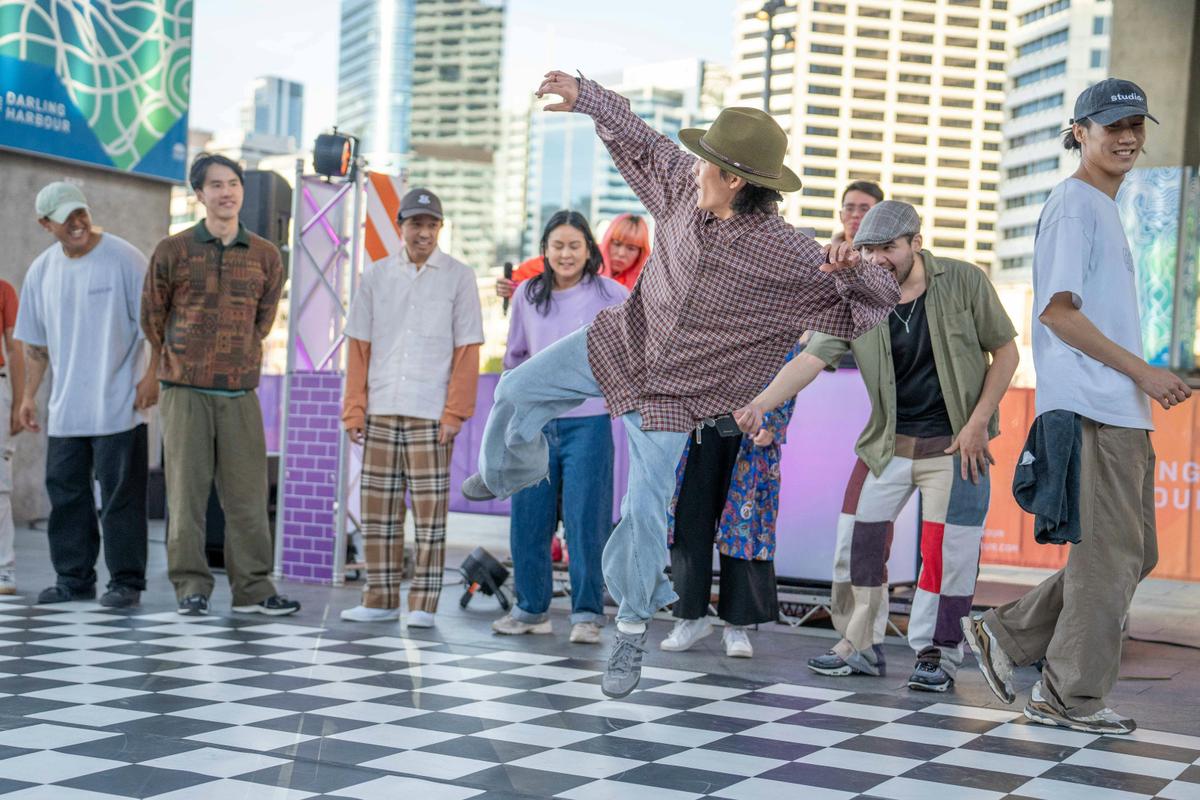 Barangaroo Live