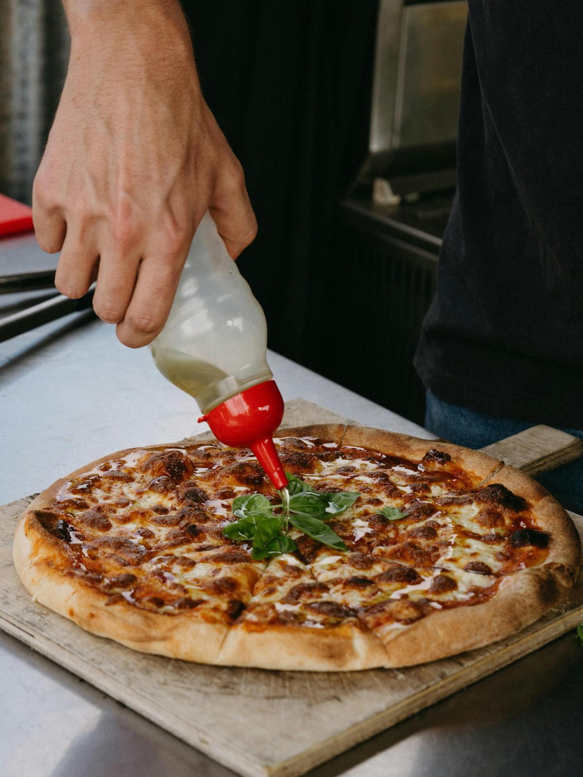 Henley's Wood Fire Pizza