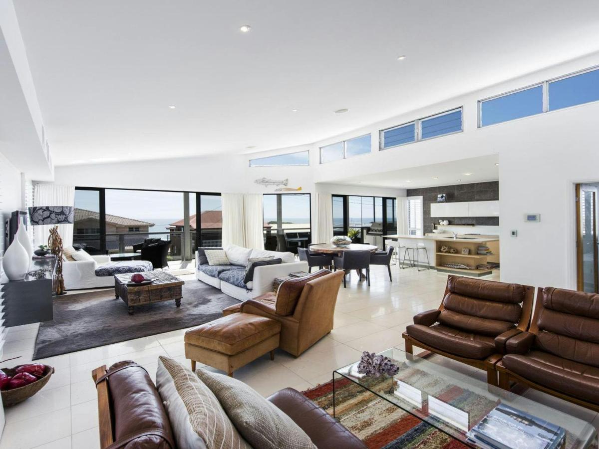 Lounge Room