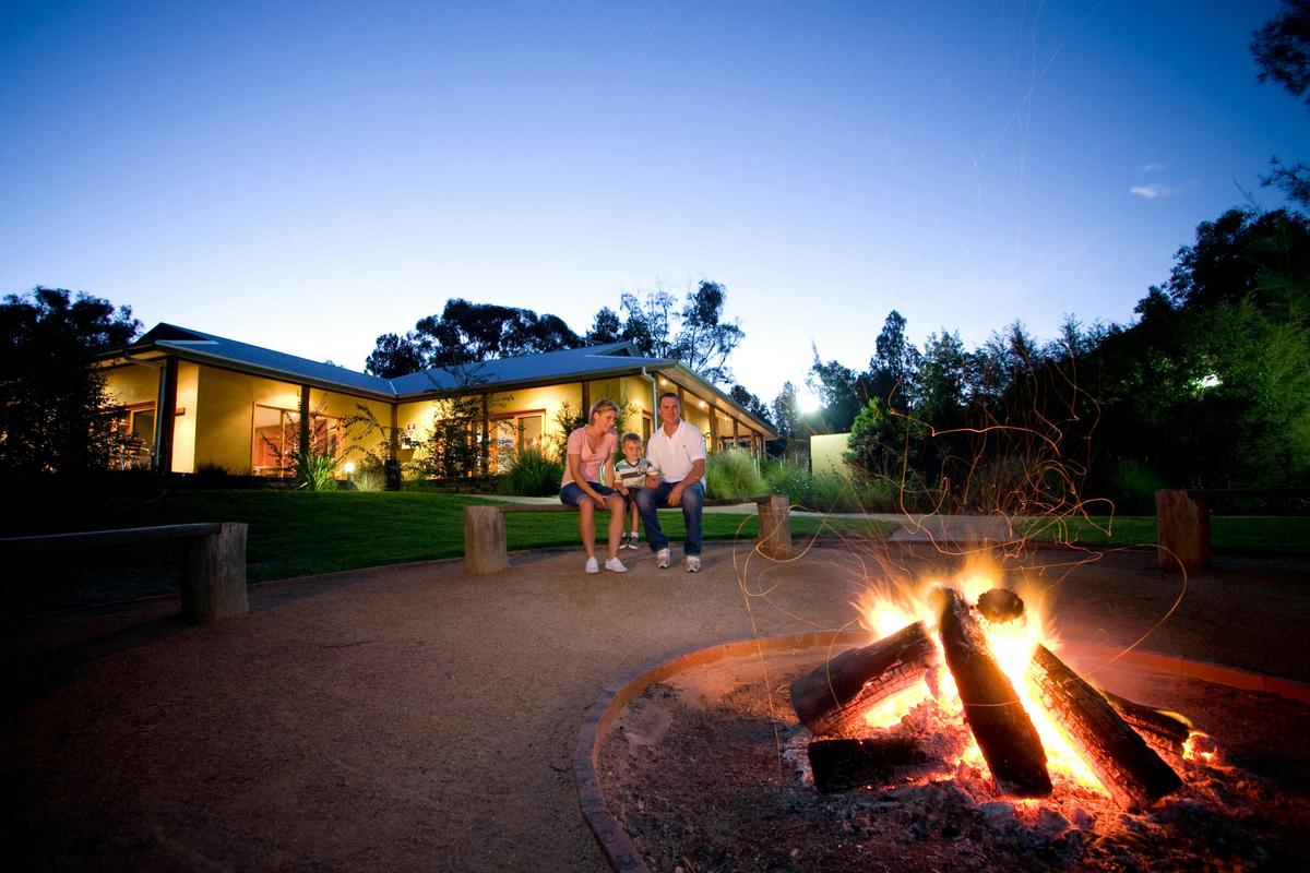 Dubbo NSW, Taronga Western Plains Zoofari, Two-Day premier overnight experience.