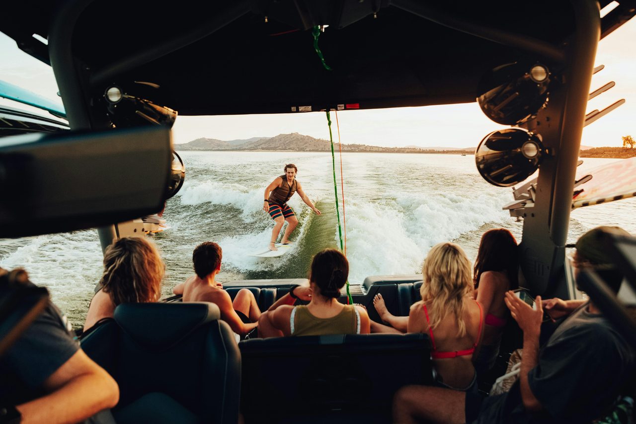 Lake Hume Wakeboarding