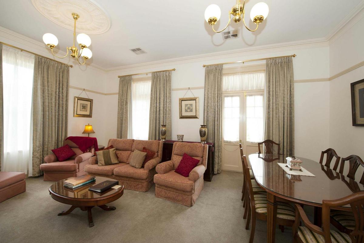 Luxury Two Bedroom Apartment