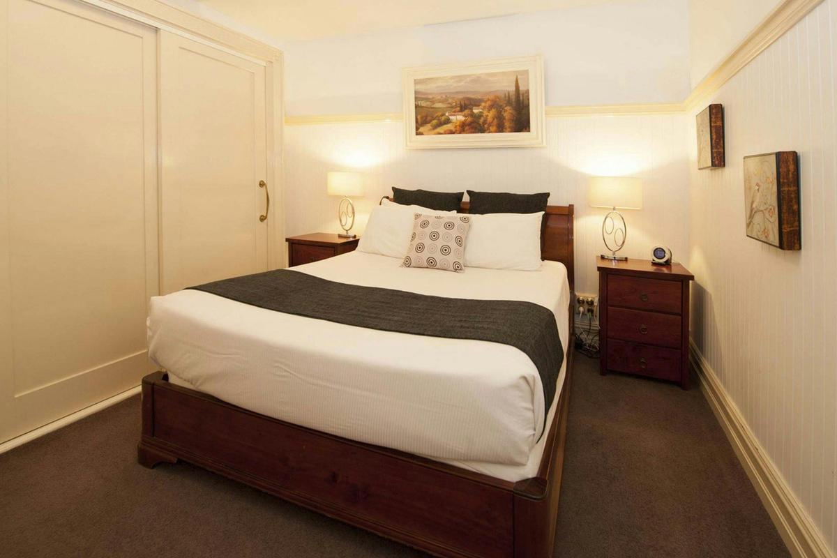Executive Queen Room