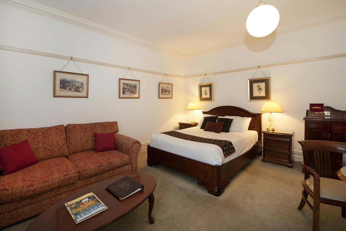 Superior Queen Room