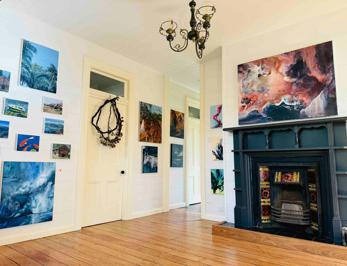 Inside the Gallery