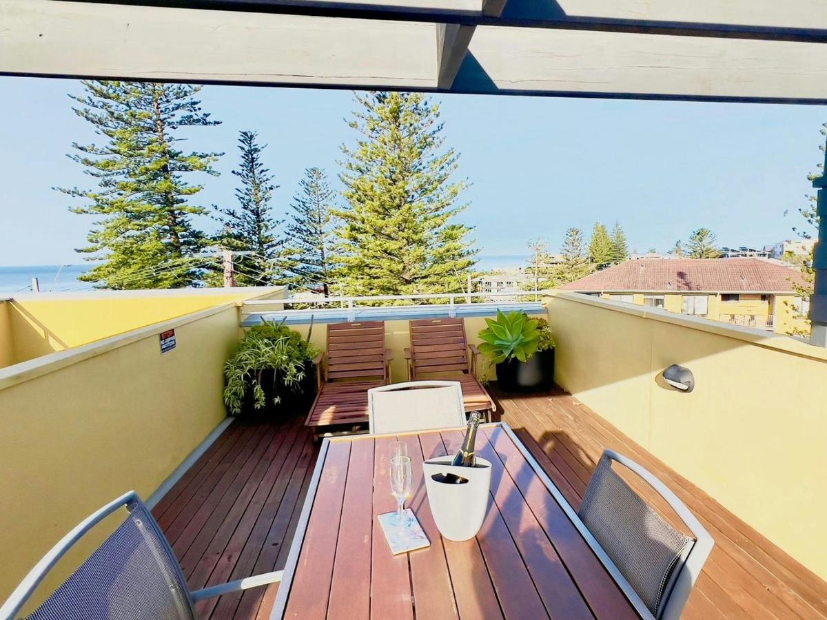 Rooftop deck