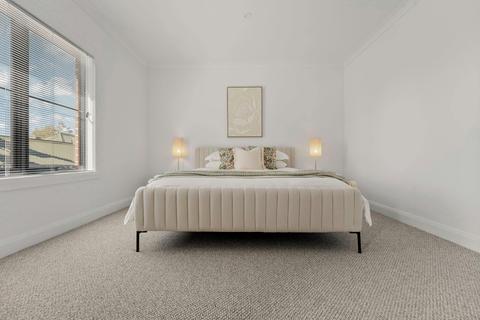 Stylish Central Bathurst Family Stay