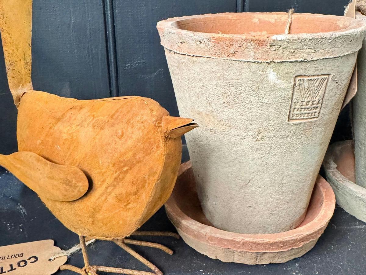 Aged terracotta & rusty wren at The Cotton Shed