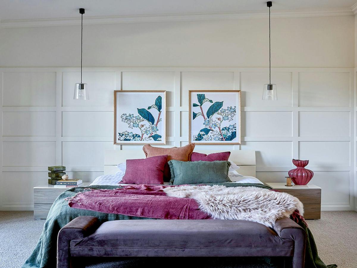 Grants Retreat | Bedroom 1 | King | Ensuite | Walk-in robe | Balcony | Air conditioning | Smart TV |