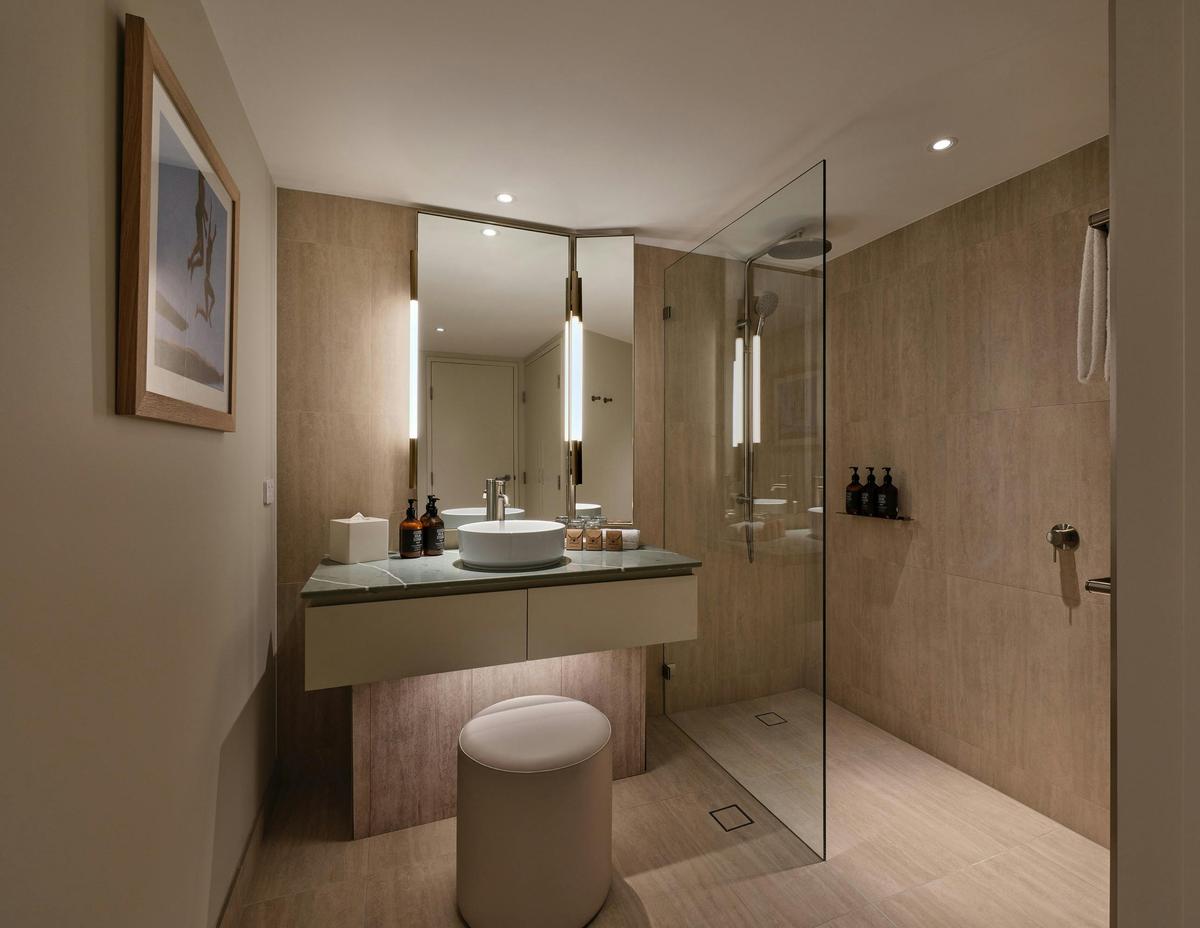 One Bedroom Apartment