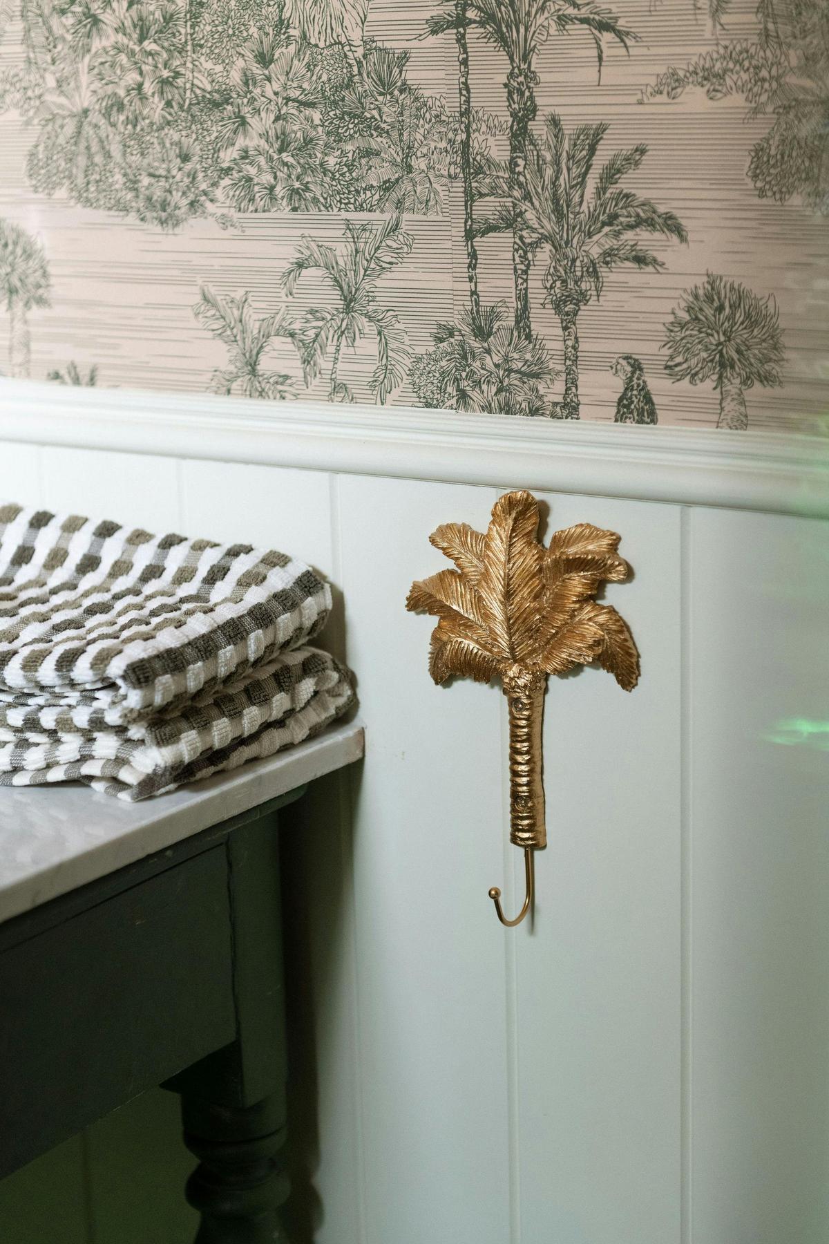 Guest cottage charm at Little Luscious Farm
