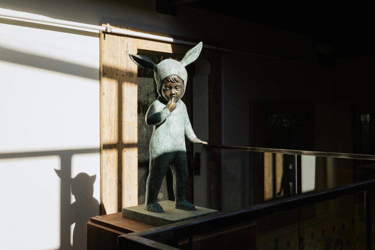 "Caught out" Bronze by David Bromley at The Rex, Daylesford