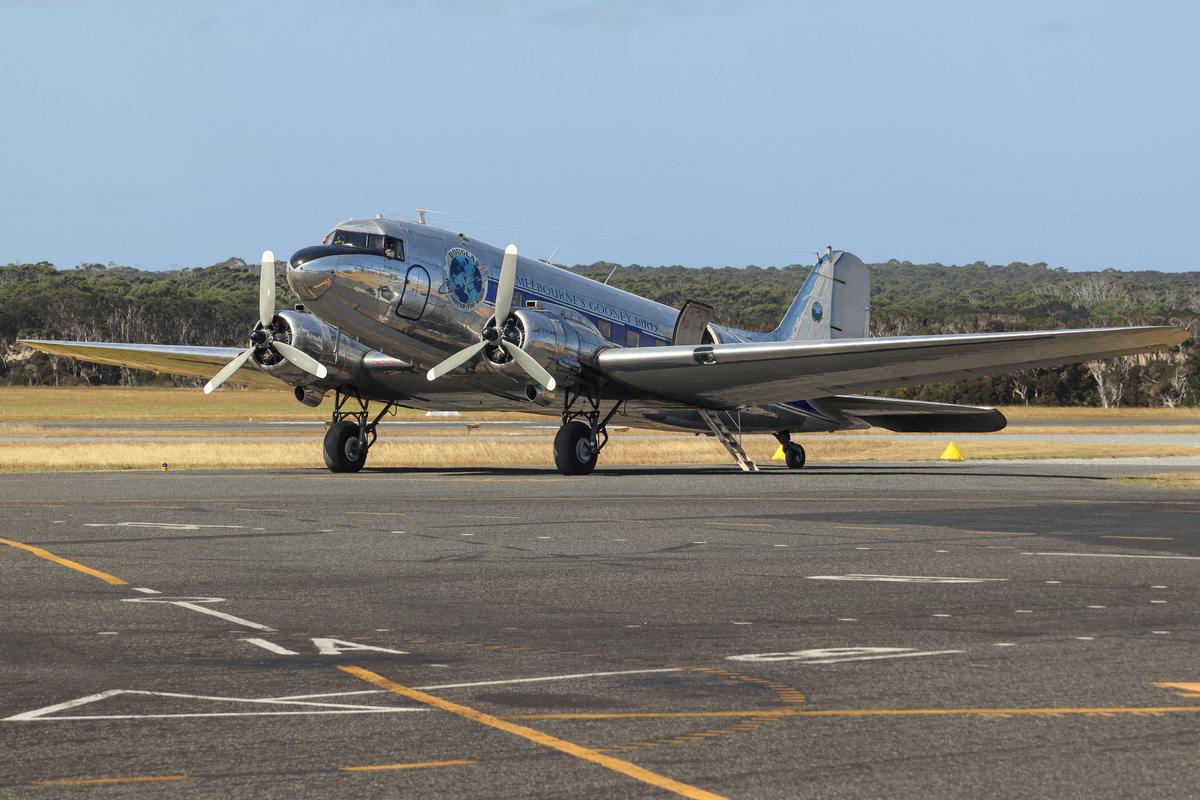 DC-3 King Island Airport