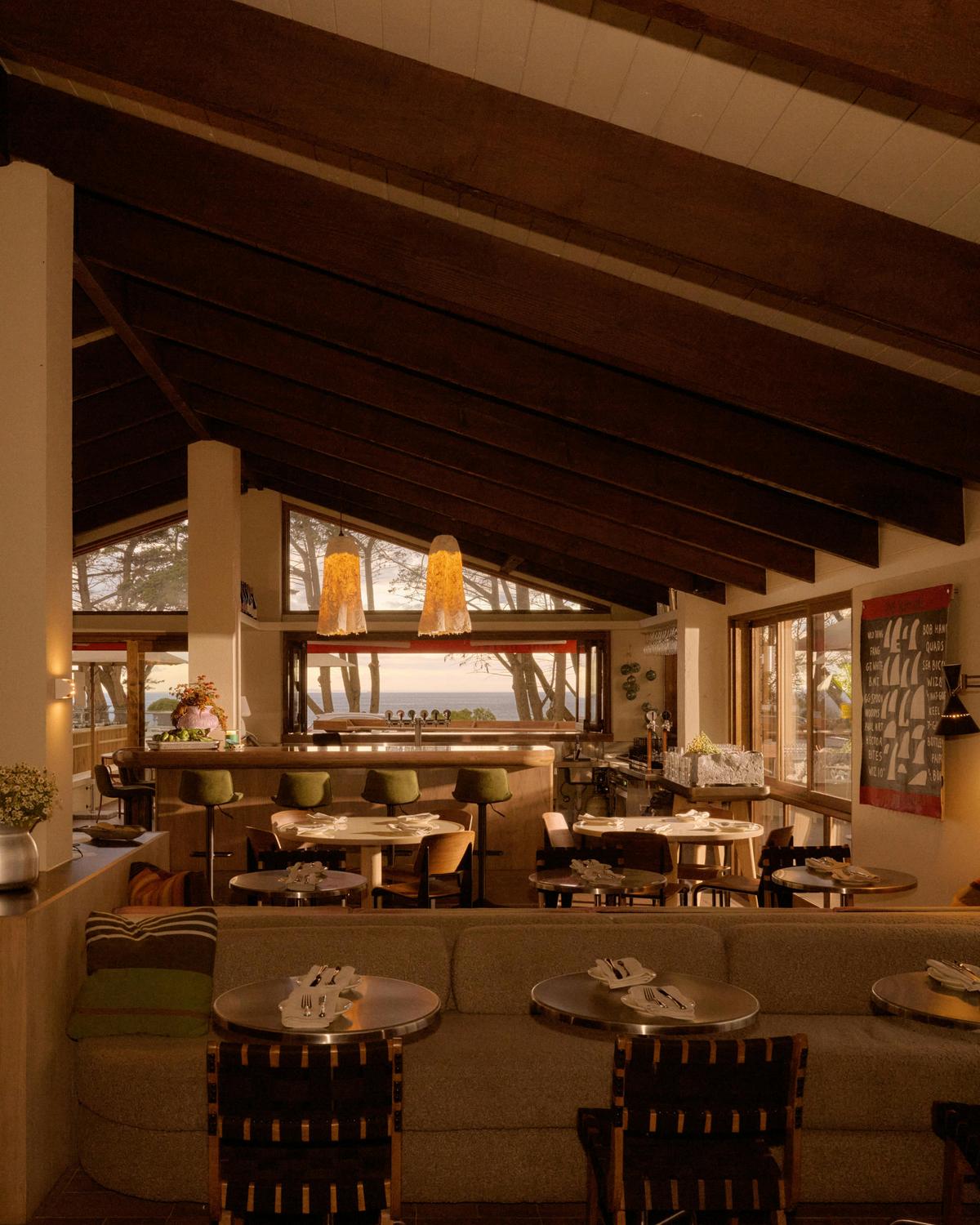 Surf Hotel Restaurant
