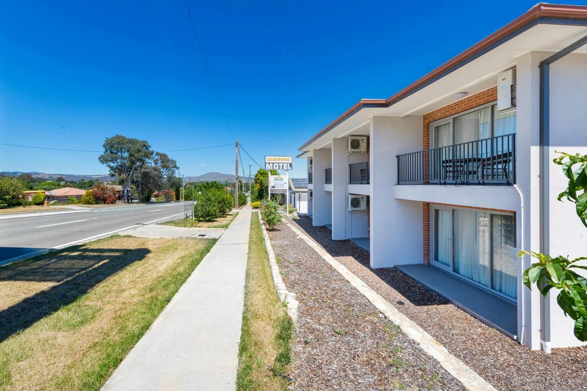 External of Motel Displaying Self-Contained Units