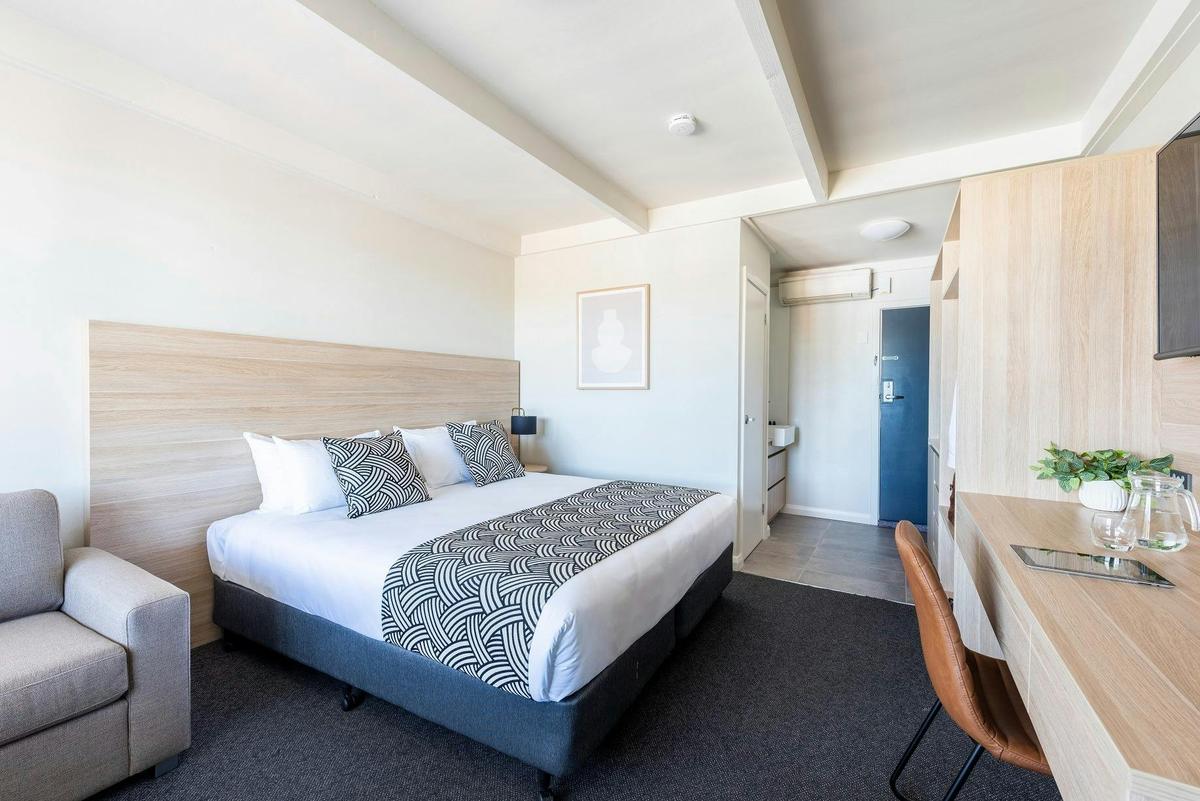 Newly renovated Premium King Room at the Panorama Bathurst