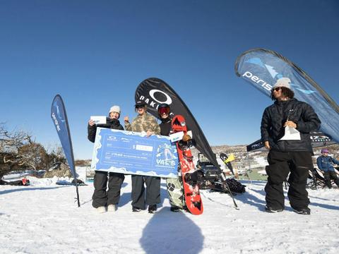 Val's Blue Steel Rail Jam