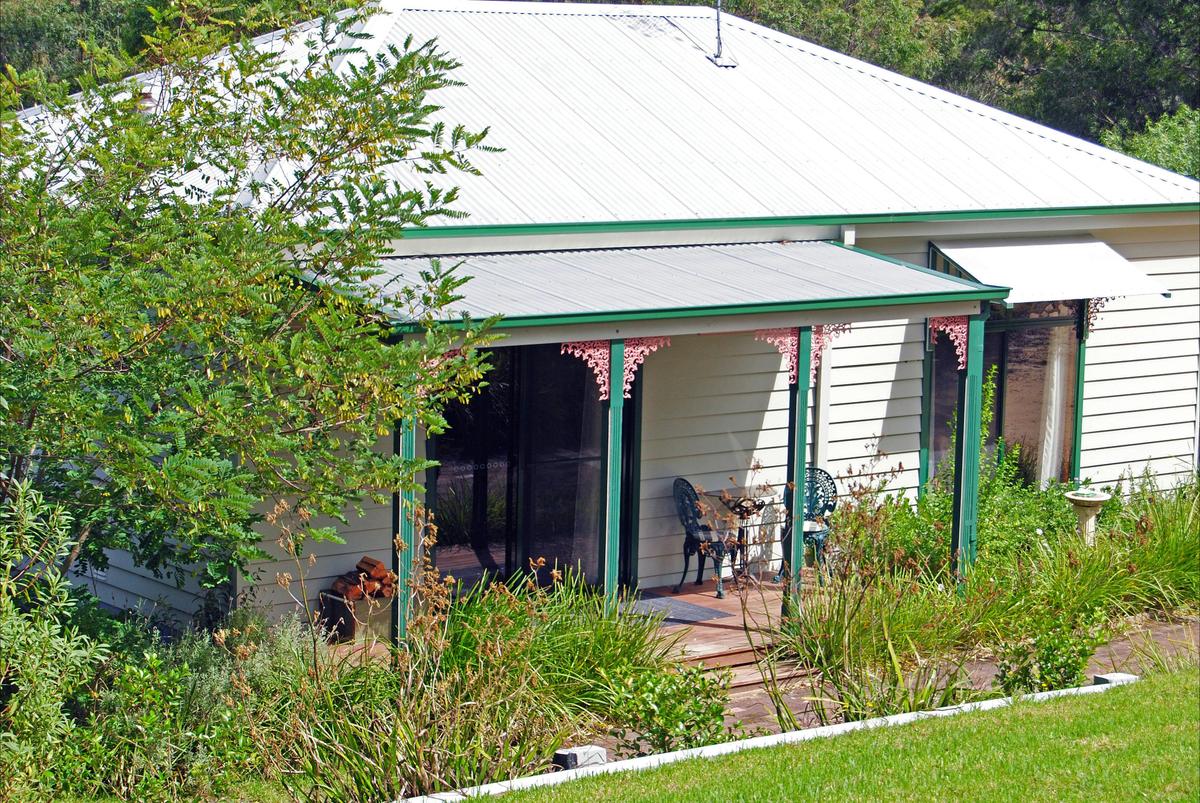 Lomandra Cottage