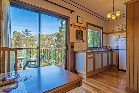Lomandra Cottage