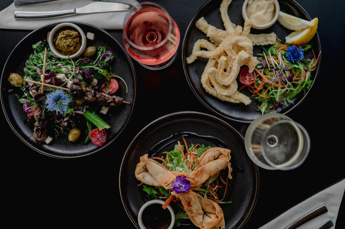 Dining at Metung Country Club