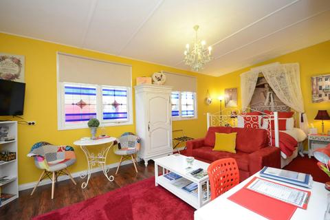 Garden Apartment