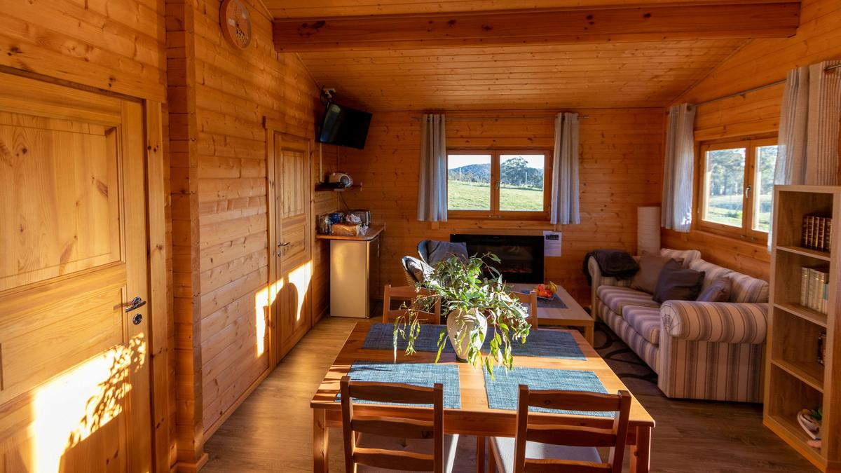 705 Beaconsfield Cottage