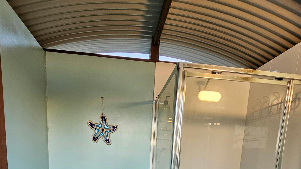 Clarence Riverview Lodge Glamping