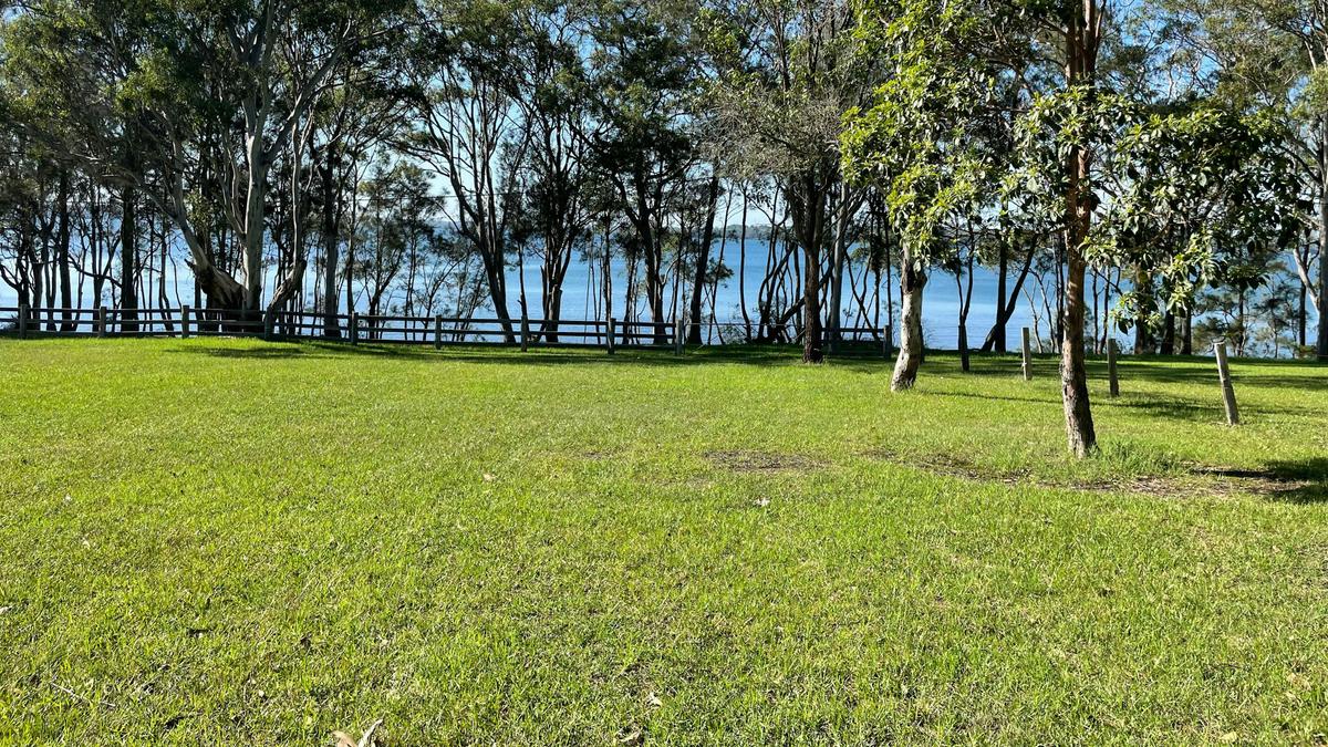 Farm Stay on Beautiful Lake Mac