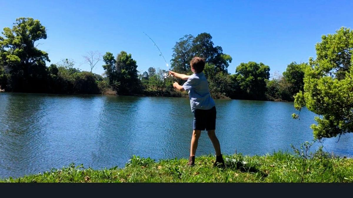 Riverwood 383 Fish off the Banks